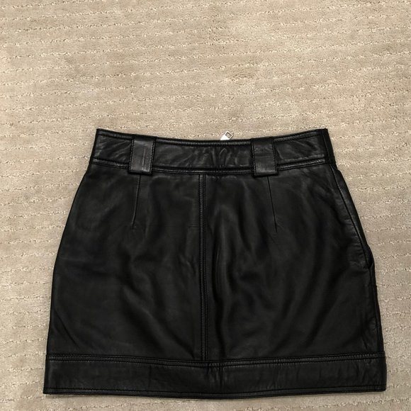 Topshot Faux Leather Mini Skirt (US 2) - Picture 2 of 2